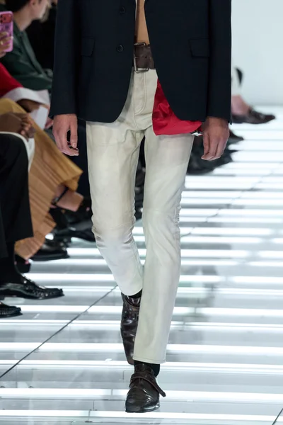 Look 74